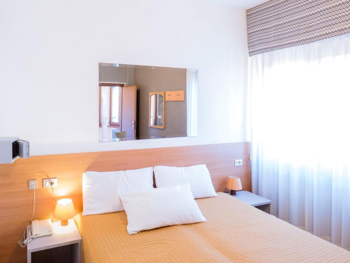Hotel Doria Nago-Torbole Exterior photo