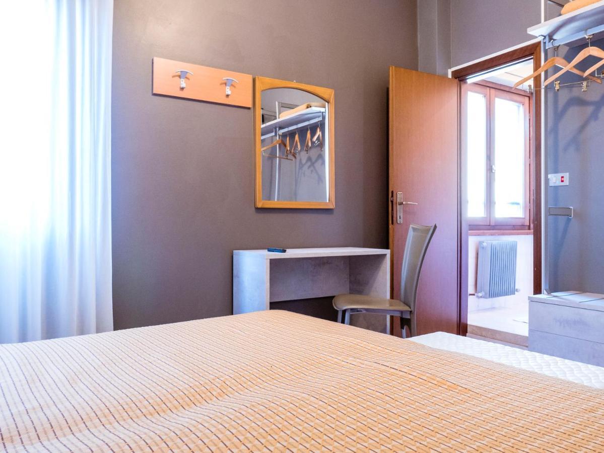 Hotel Doria Nago-Torbole Exterior photo