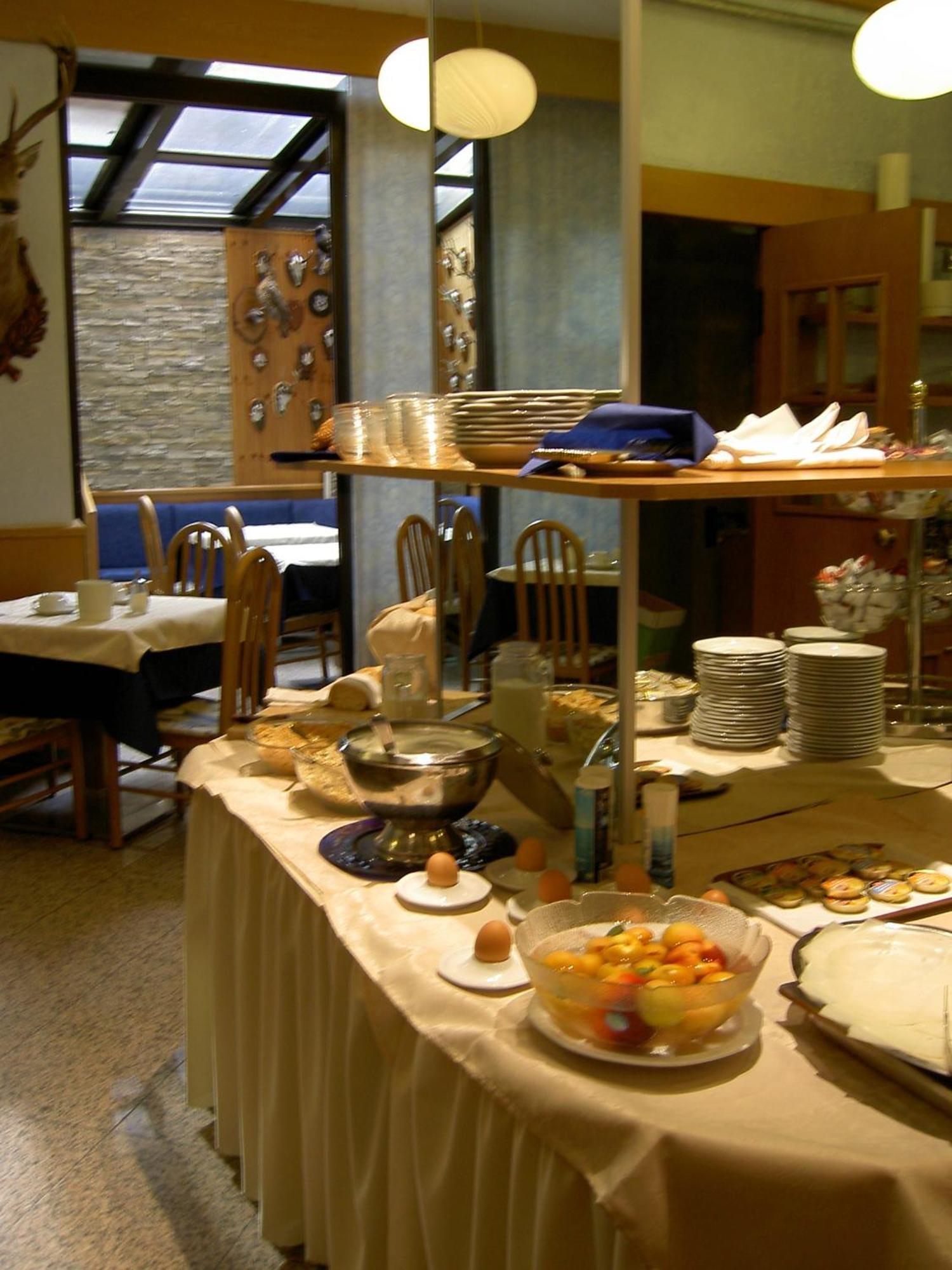 Hotel Doria Nago-Torbole Exterior photo