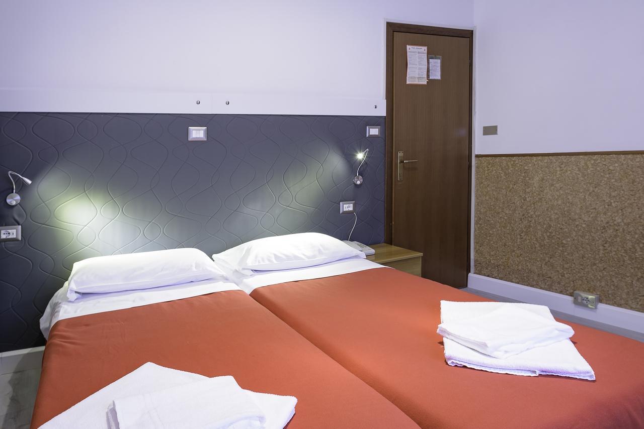 Hotel Doria Nago-Torbole Exterior photo